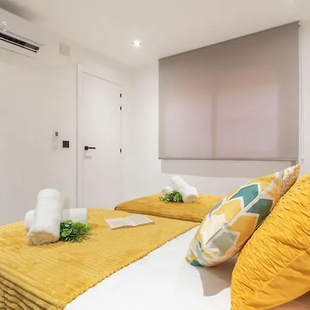 Beautiful 2br - 20 Meters From - In Center Апартаменты Фуэнхирола